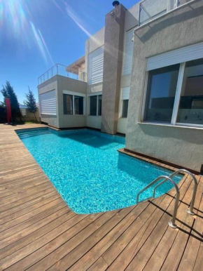 Villa luxueuse avec piscine